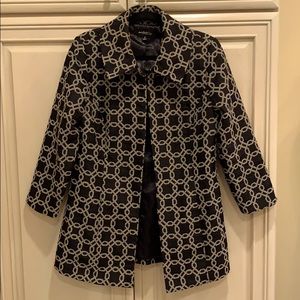 Elisabeth Hasselbeck for Dialogue jacket